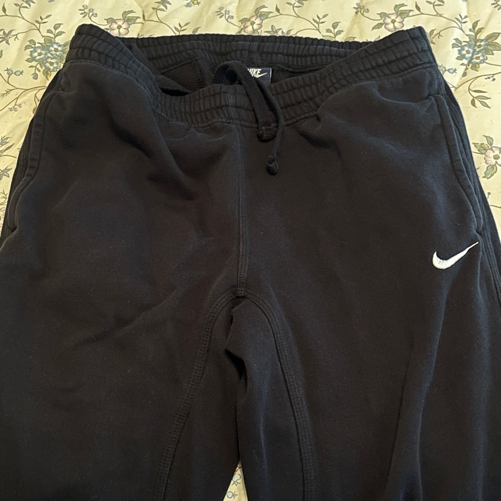 Nike Black Sweatpants Comfortable Athletic Wear